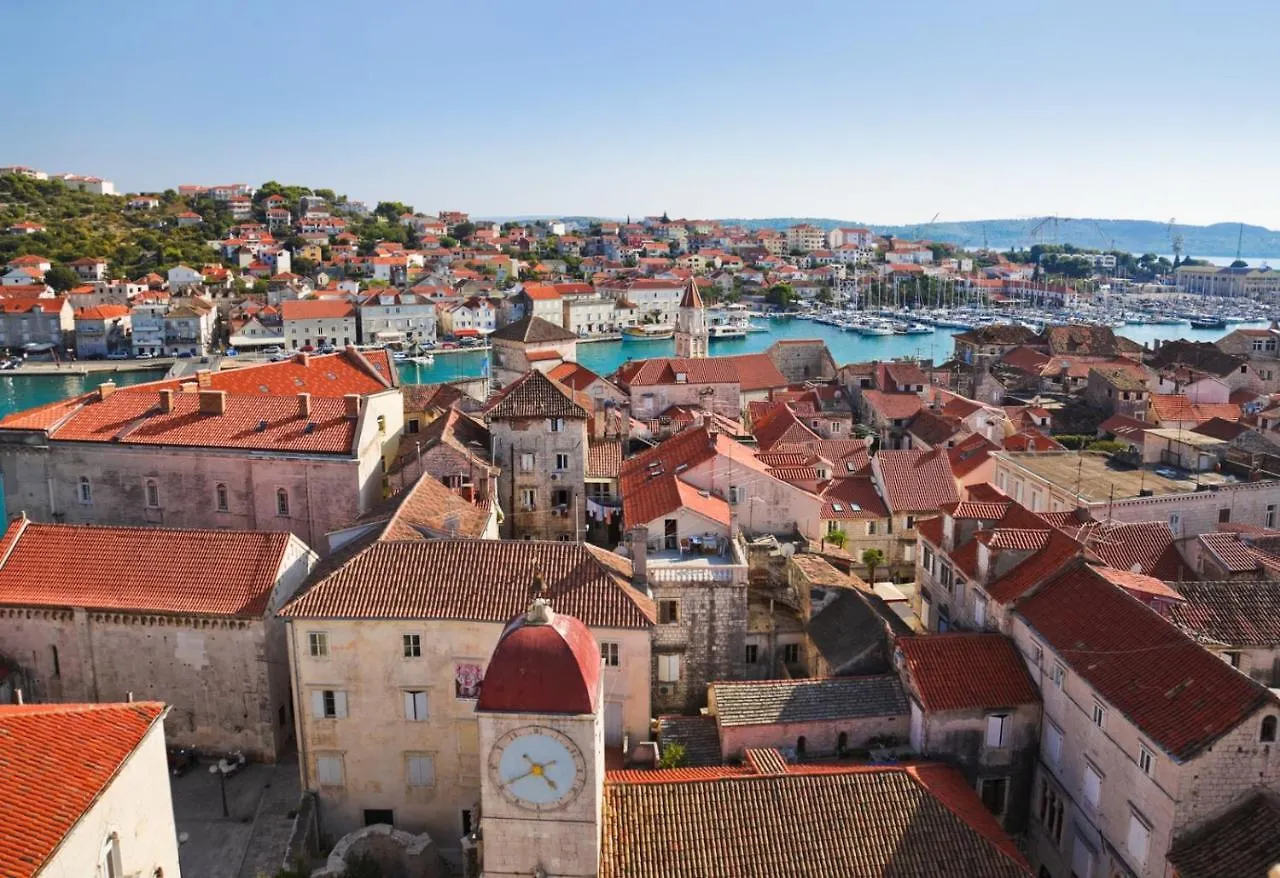 Studio Apartment In Mastrinka With Loggia, Air Conditioning, Wifi 5159-2 Trogir